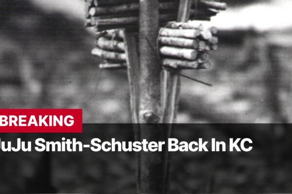 Photo by Capitalist Money on September 16, 2024. May be an image of A blurry black and white image of a wooden post with a bundle of sticks tied around it. The image has text on it that says "BREAKING" and "JuJu Smith-Schuster Back in KC". The image may contain text such as 'BREAKING', 'JuJu Smith-Schuster Back in KC'.